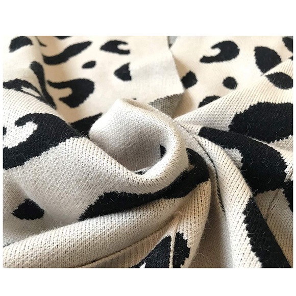 Leopard Printed long button cardigan Sweater - Picture 4 of 5